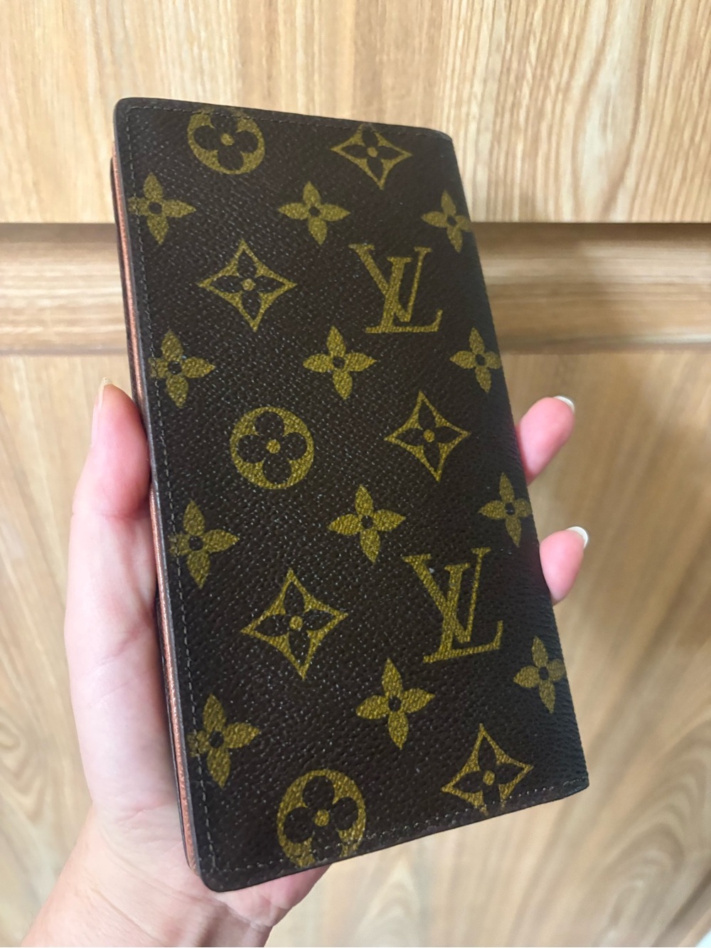 Authentic LOUIS VUITTON CREDIT CARD/CHECK-BOOK wallet - Picture 3 of 14